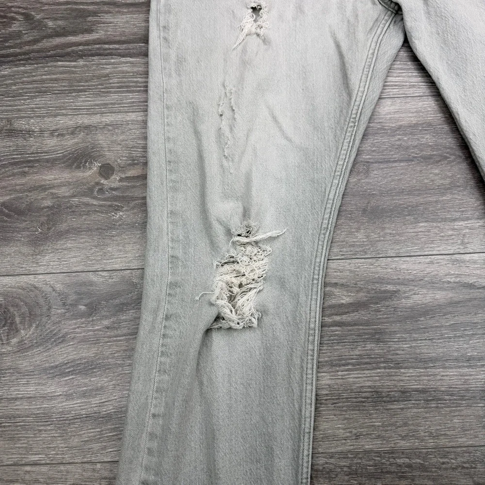 Levis 512 Slim Taper Jeans Mens 42x32 Light Gray Distressed Ripped 5 Pocket Fade